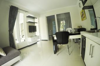 Hotel Rumah Kecil Jatirejo