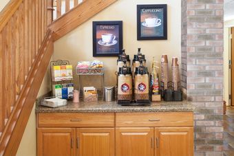 Hotel Americinn By Wyndham Greenville