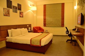 Hotel Polo Max Allahabad