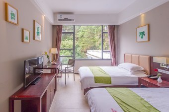 Yangshuo Spring Hill Hotel