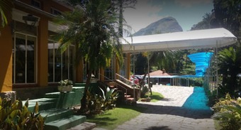 Riverside Park Hotel