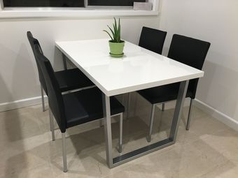 Ivy Units Glen Waverley