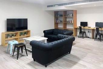 Hostal Meeting Point Hostels