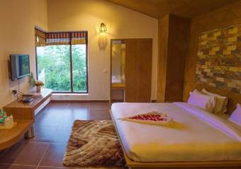 Hotel The Roar Resort