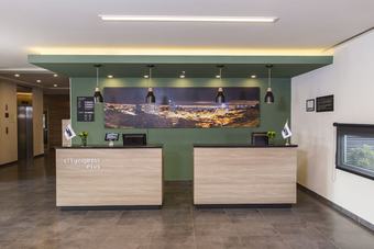 Hotel City Express Plus Bogota Aeropuerto