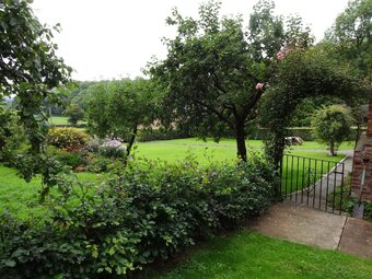 Bach Y Graig Farmhouse B&B