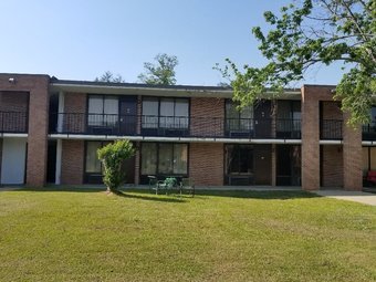 Motel Executive Inn & Suites