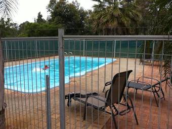 Pinjarra Caravan Park And Cabins