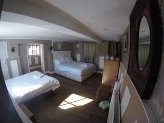 Posada The College Arms