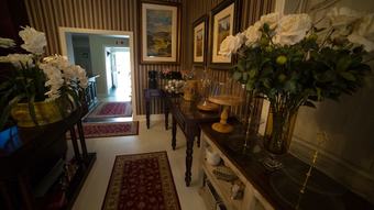 Hotel Grey Manor Guesthouse