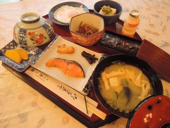 Apartamentos Kenrokuen Inn