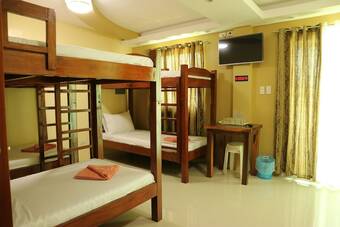 Hostal Ea Apartelle - Metro Vigan