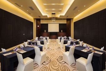 Apartamento Hilton Linzhi Resort