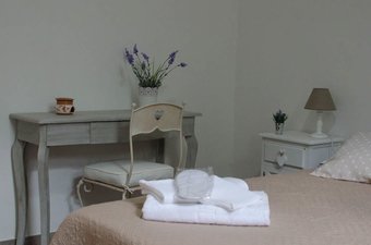 Lady B Bed & Breakfast