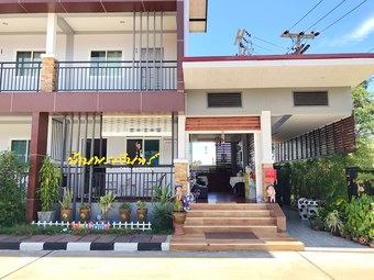Hotel Baan Phra Chan