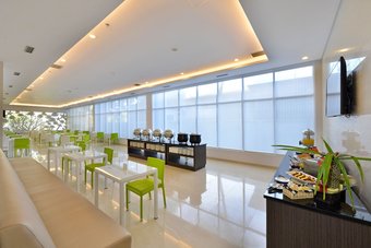 Whiz Hotel Sudirman Cilacap