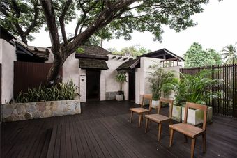 Hotel Atta Lakeside Resort Suite