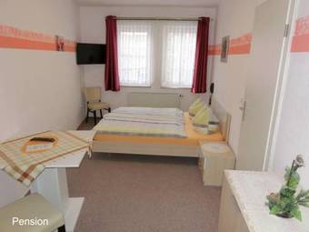 Hostal Adams Bistro Und Pension