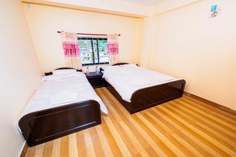 Hotel Sunflower