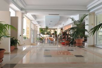 Aparthotel Adonis Hotel