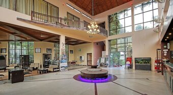 Hotel Wood Castle Spa & Resort