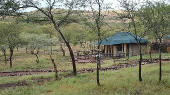 Ole Serai Luxury Camp