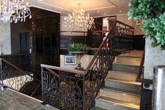 Crossgates Hotelship 4 Star - Altstadt - Köln