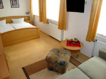 Hostal Pension Schmiedel