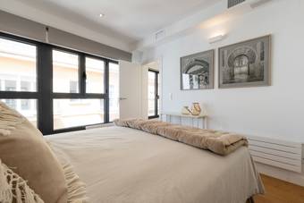 Apartamentos Chezmoihomes Plaza Nueva Deluxe