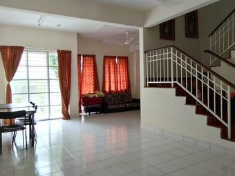 Nadrah Putrajaya Homestay