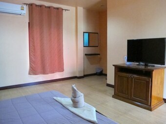 Hotel Buachompoo Resort Suratthani