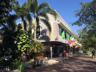 K2 Budget Hotel At Thachang