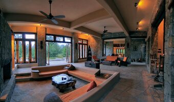 Hotel Pugdundee Safaris-kanha Earth Lodge