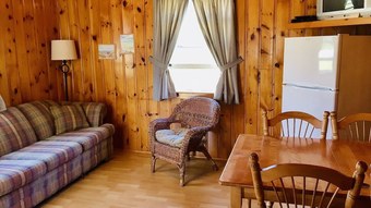 Green Gables Bungalow Court