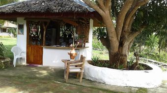 Hostal Chelle's Guest House And Backpackers - Hostel