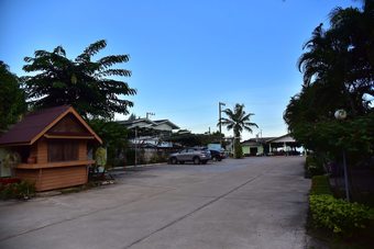 Hotel Bankrut Resort