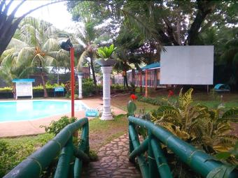 Hotel Villa Paraiso Resort & Apartelle