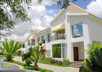 Hotel Lahari Resorts