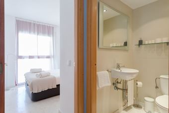 Apartamentos Unique Rentals - Stylish Seafront Duplex