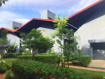 Hotel The Yash Resort