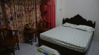 Hotel Hundred Isles' Room Rentals And Transient House