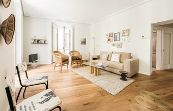 Apartamentos Plaza de La Villa City Center