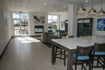 Holiday Inn Hotel & Suites Farmington Hills - Detroit Nw