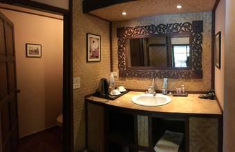 Hotel The Old Tree House