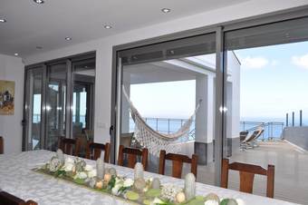 Villa S�o Louren�o By Mhm