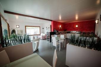 Hotel La Villa Hill Resort