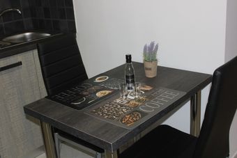 Aaron Studios Apartments