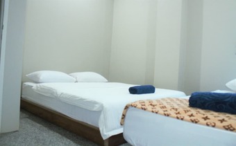 Hostal Bonsai Surf Lodge