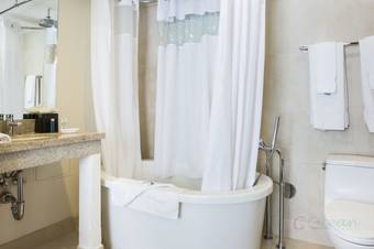 C Ocean Rentals At Strand Ocean Drive