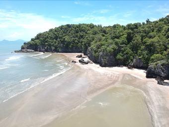 Hotel Pak Nam Resort